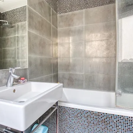 Hostnfly - Beautiful Designed Near The Trocadero פריז